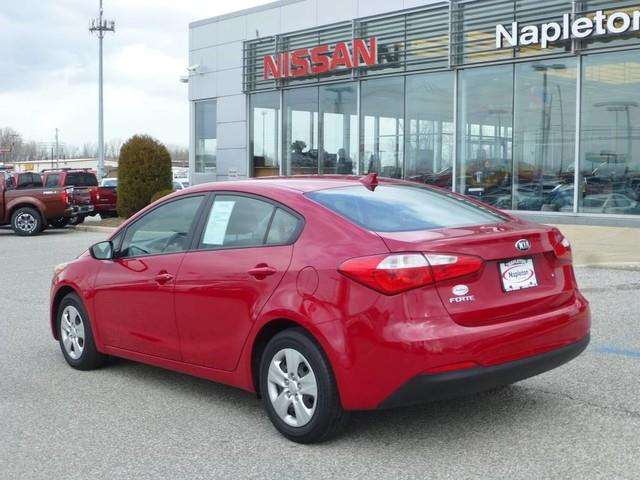 Kia Forte 2014 photo 2